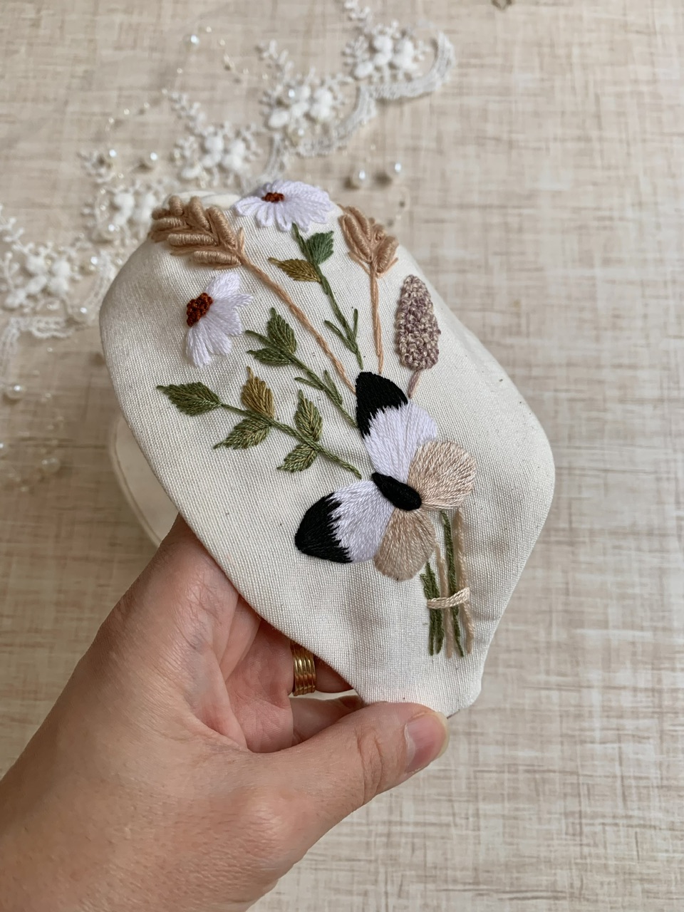 تل پهن گلدوزی پروانه و گندم